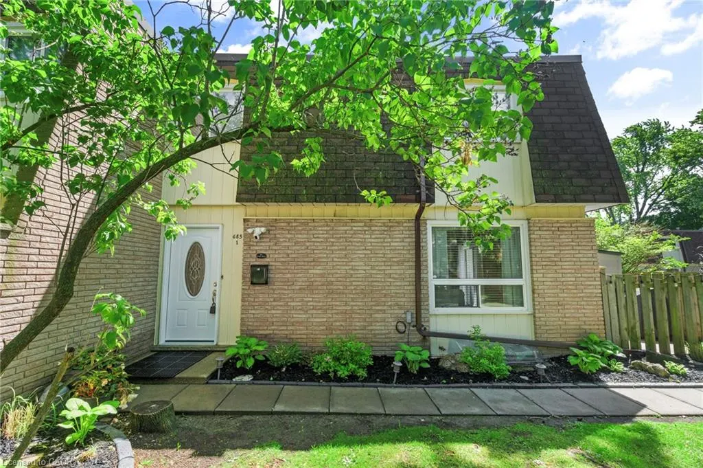 685 Francis Road #1