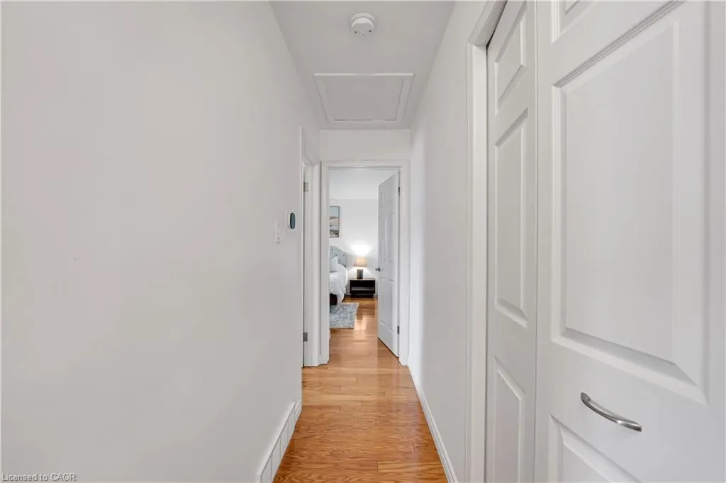 598 Black Oak Crescent