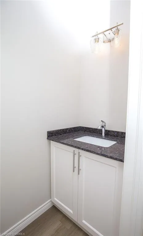 355 Wellington Street
