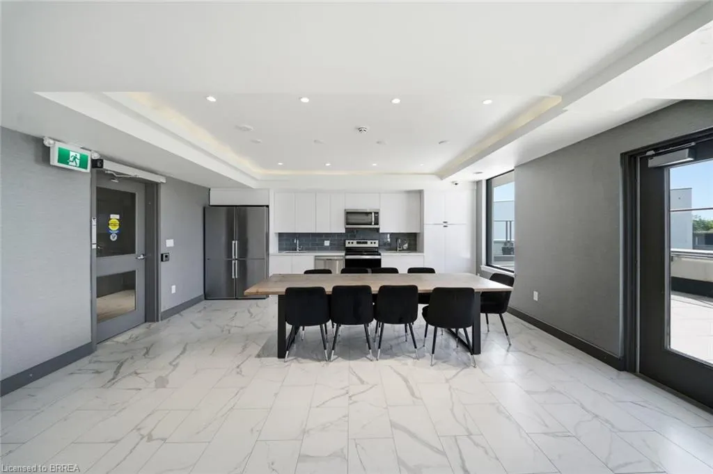 7 Erie Avenue #202