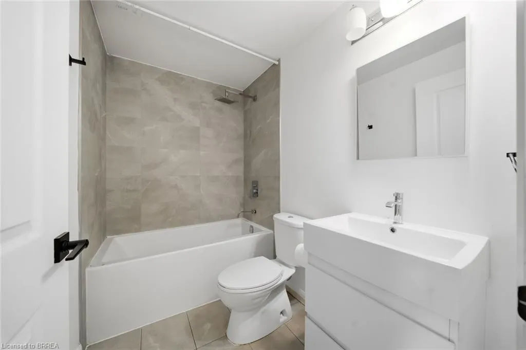 7 Erie Avenue #202