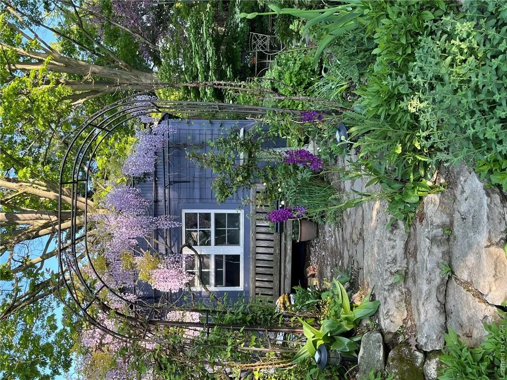 43 Burnet Street