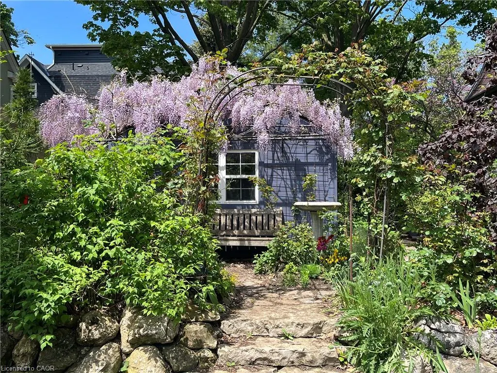 43 Burnet Street