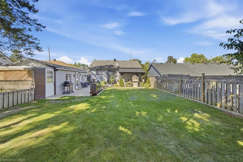 8 Wauchope Avenue