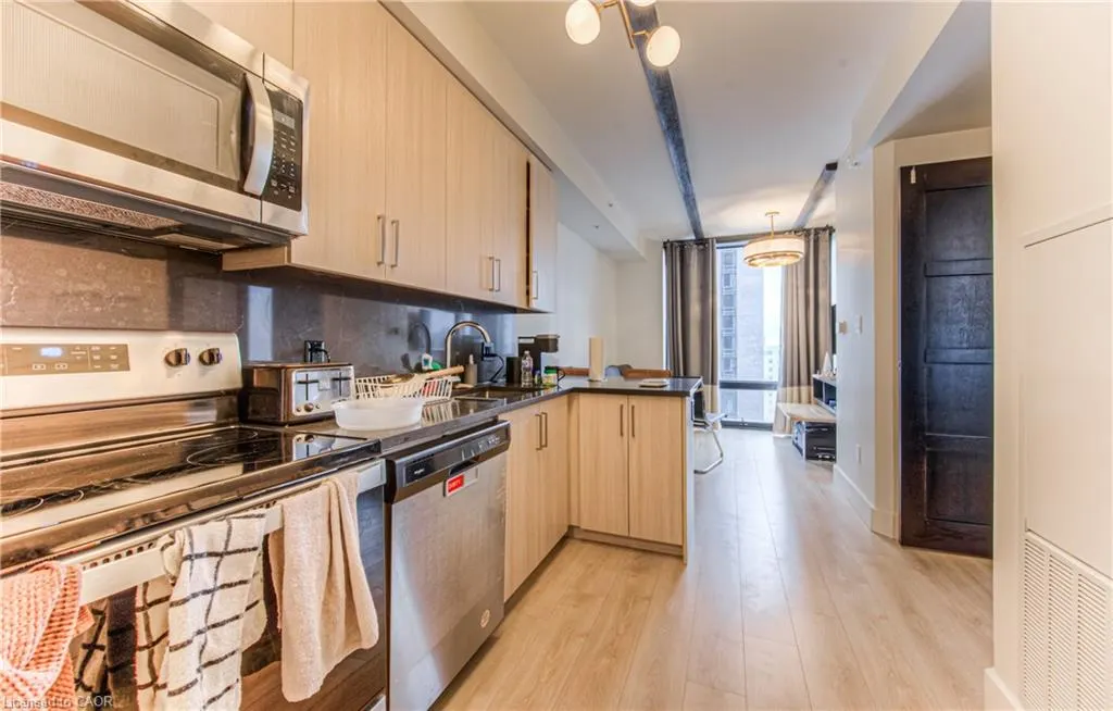 145 Columbia Street W #1210