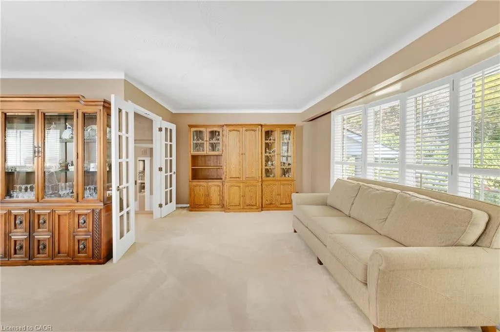 588 Louise Drive