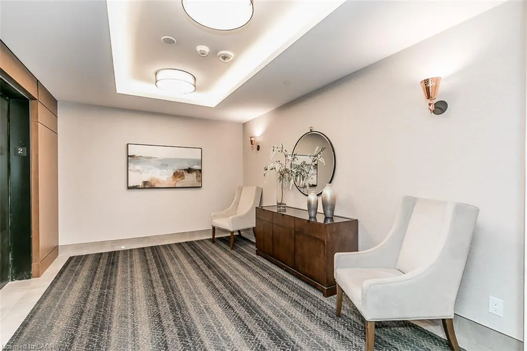 1 Hume Street #212