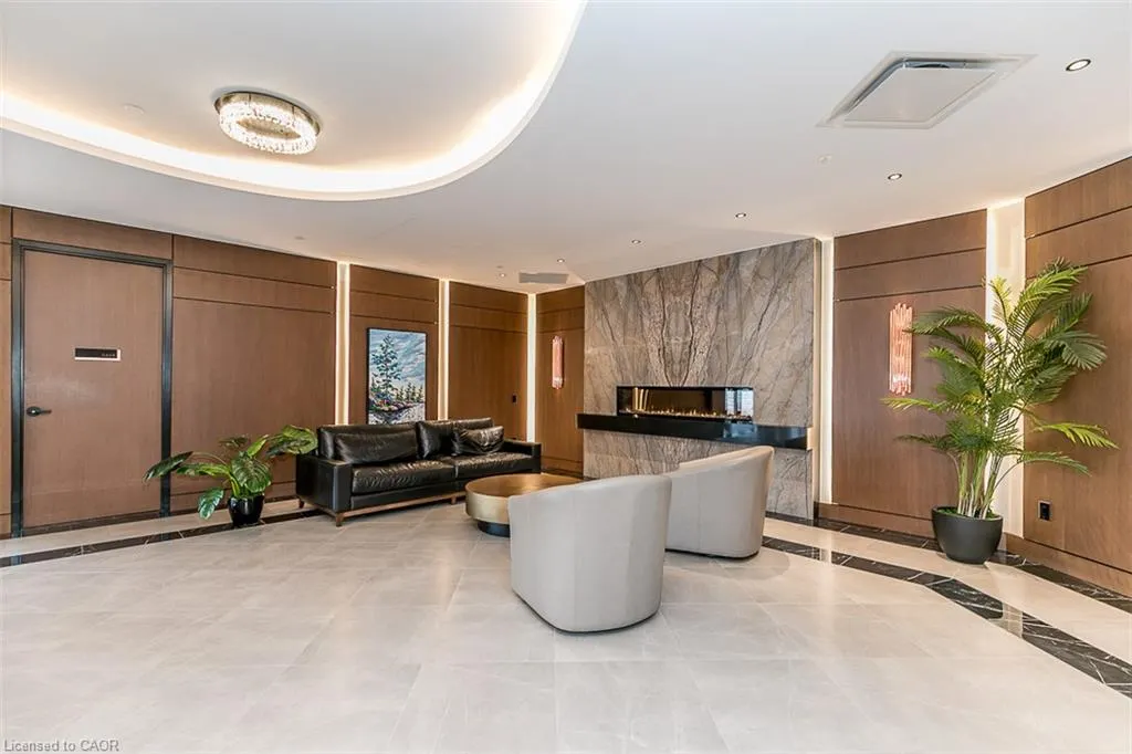 1 Hume Street #212