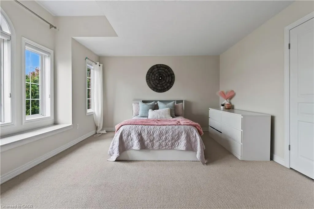77 Newcombe Road