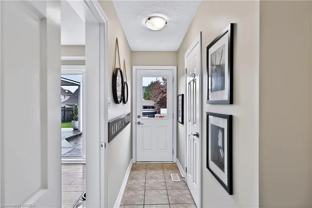 30 Waldie Crescent