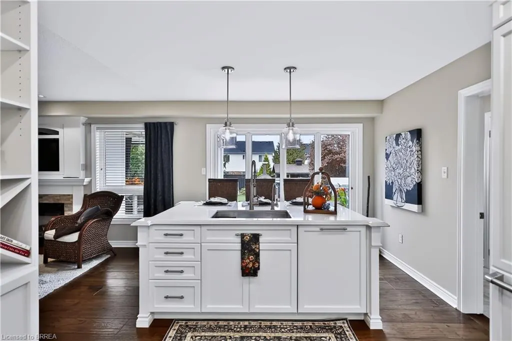 30 Waldie Crescent