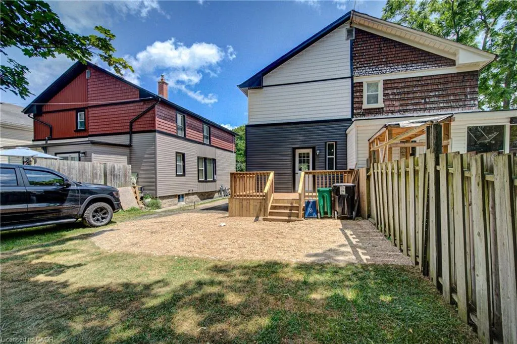 26 Richardson Street