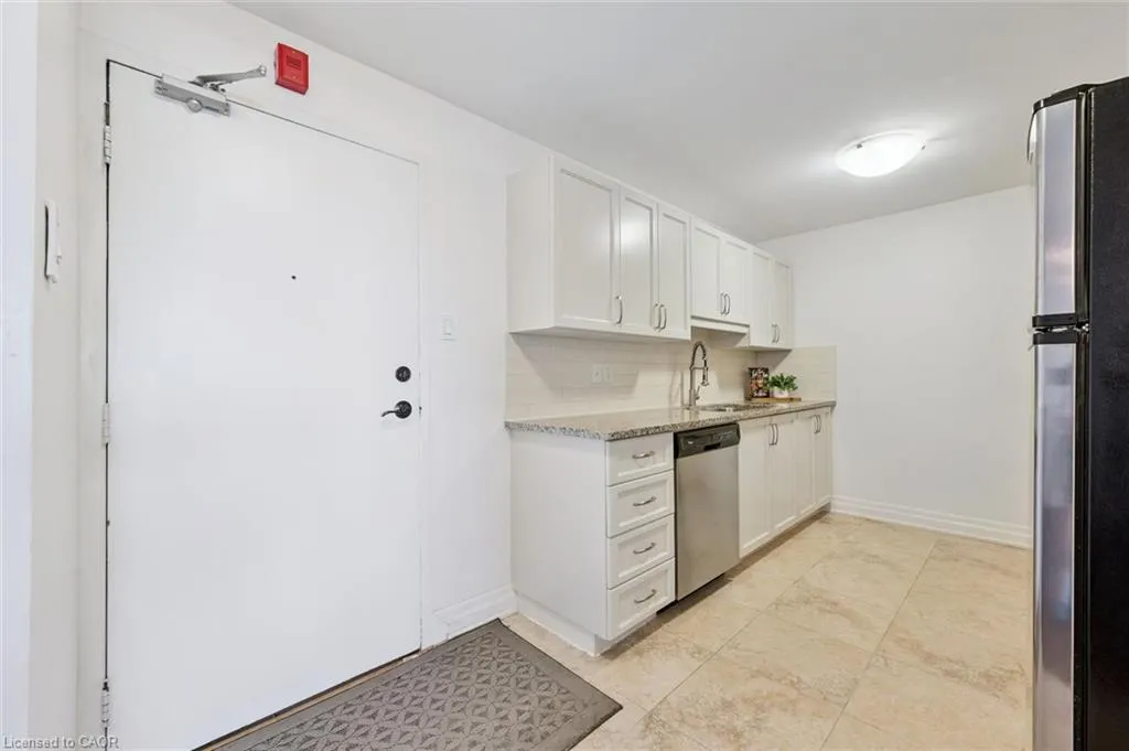 55 Yarmouth Street #903