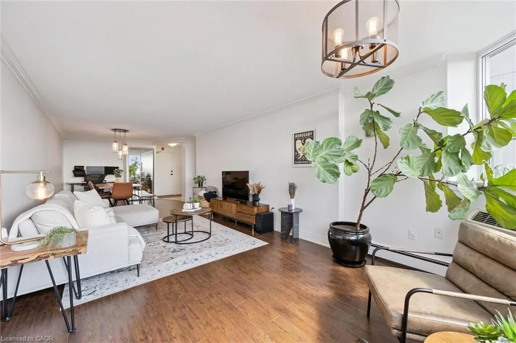 55 Yarmouth Street #903