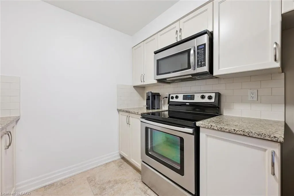 55 Yarmouth Street #903