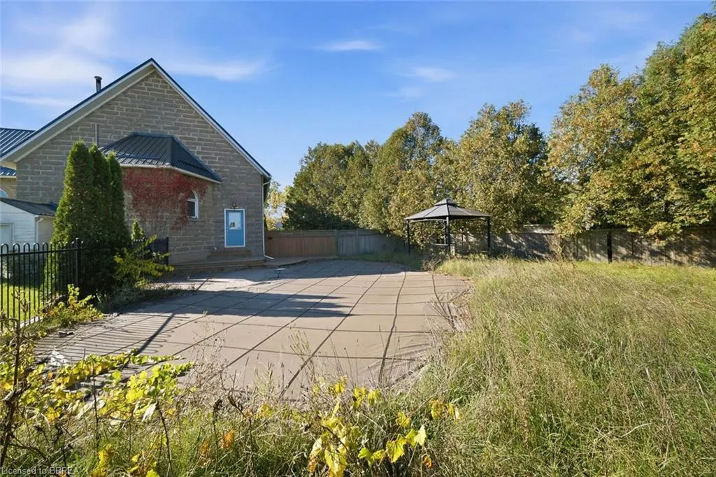 205 Norfolk County #45 Road