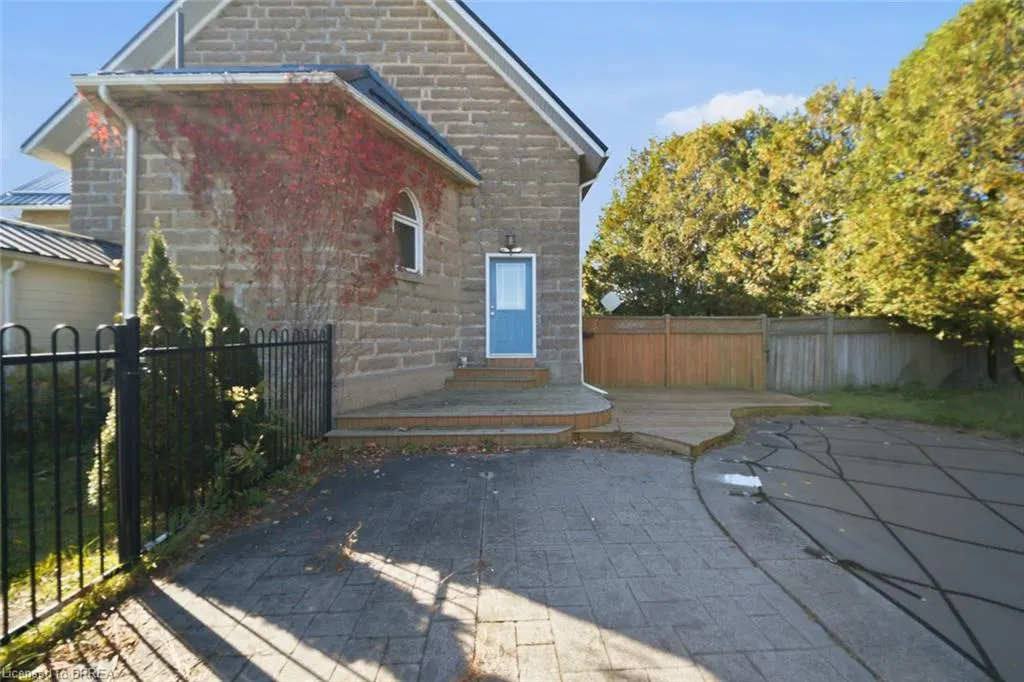 205 Norfolk County #45 Road