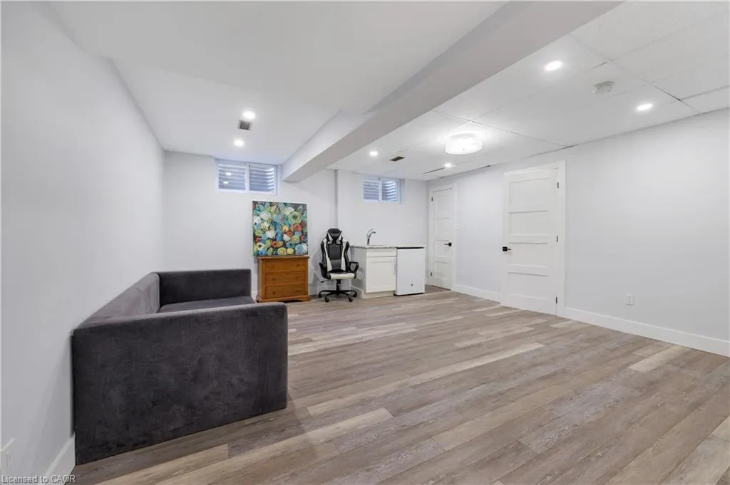 258 Shoreacres Road