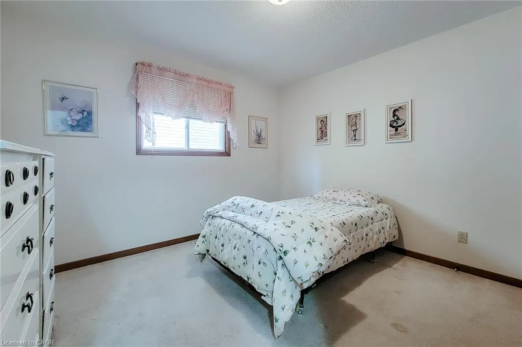 61 Highland Road