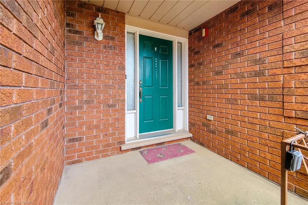 61 Highland Road
