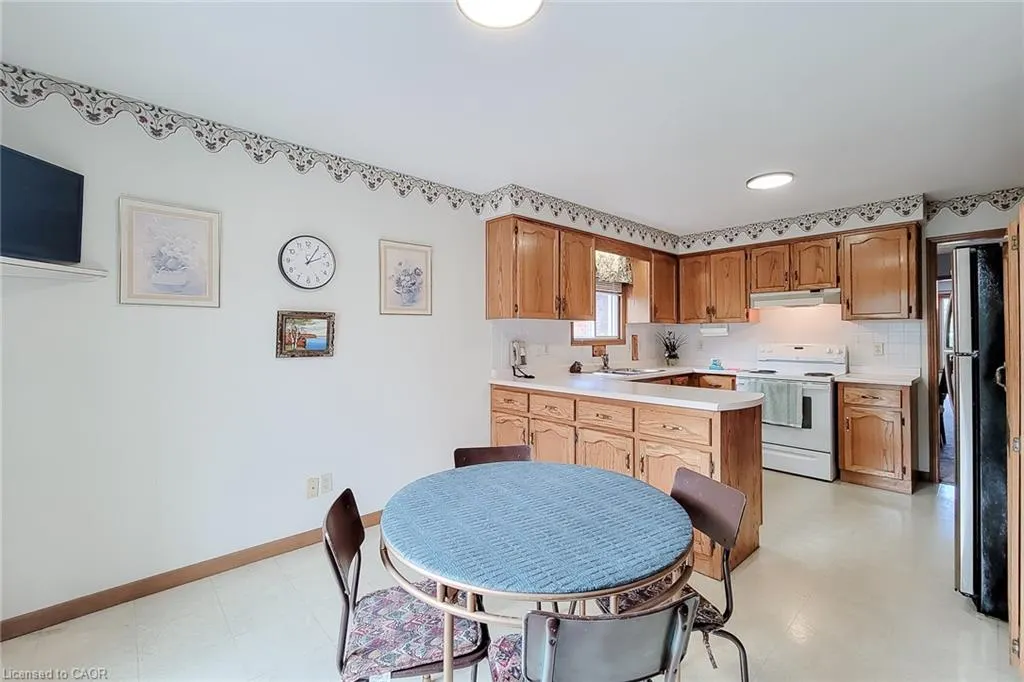 61 Highland Road
