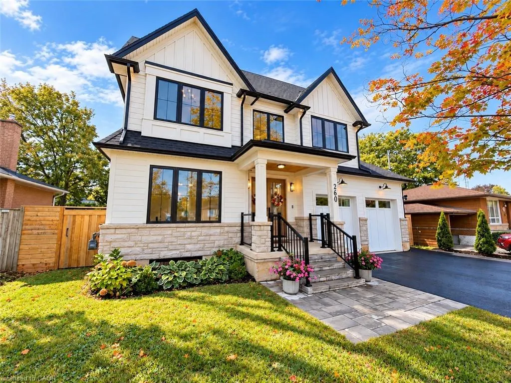 260 Kent Crescent