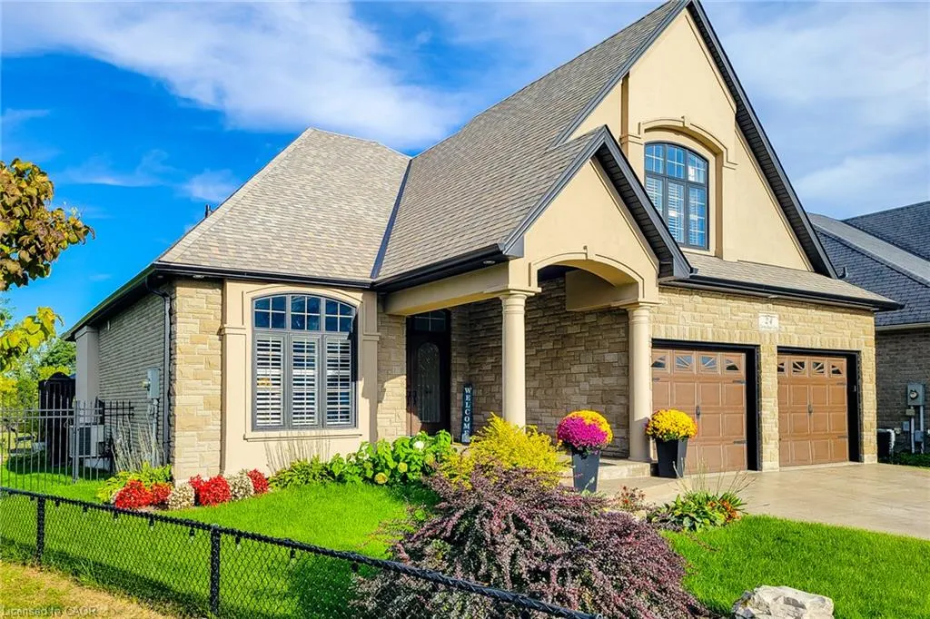 24 Carmichael Crescent