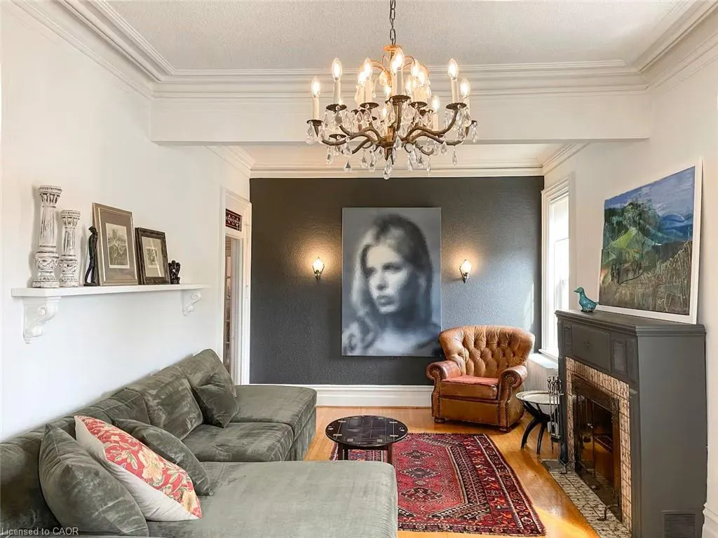 66 Park Hill Road E