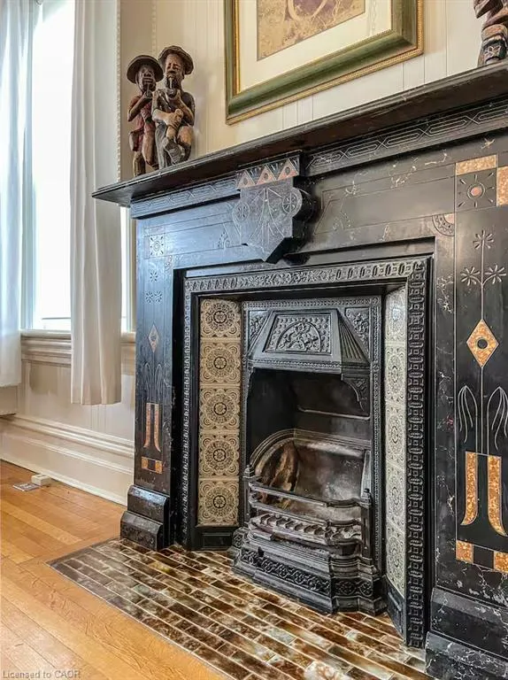 66 Park Hill Road E