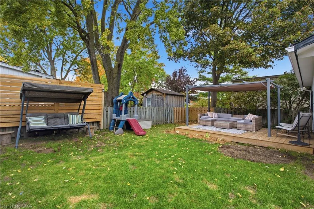 18 Birch Avenue