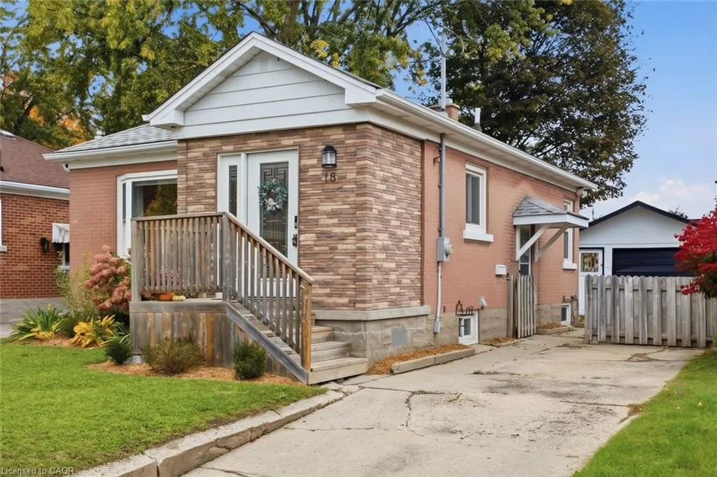 18 Birch Avenue