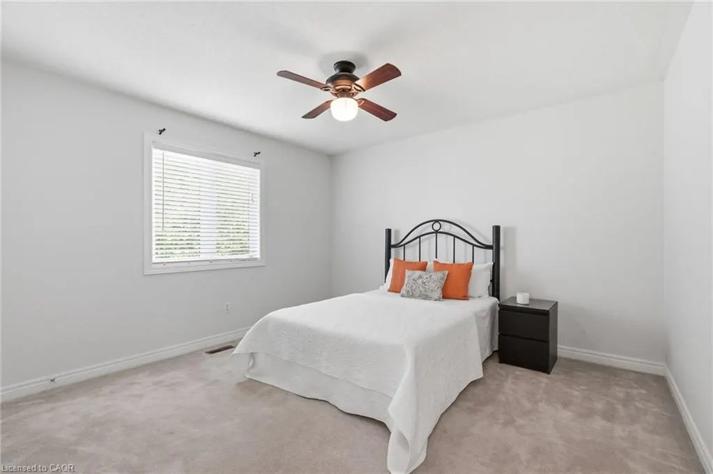 2241 Glazebrook Circle