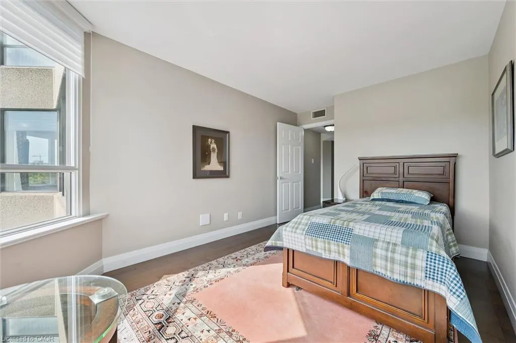6 Willow Street #602