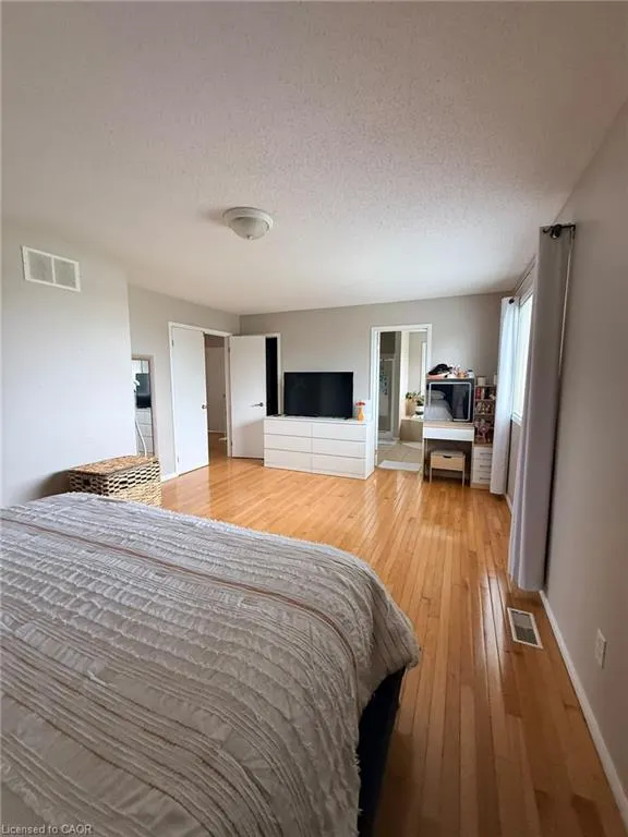 424 Newport Drive