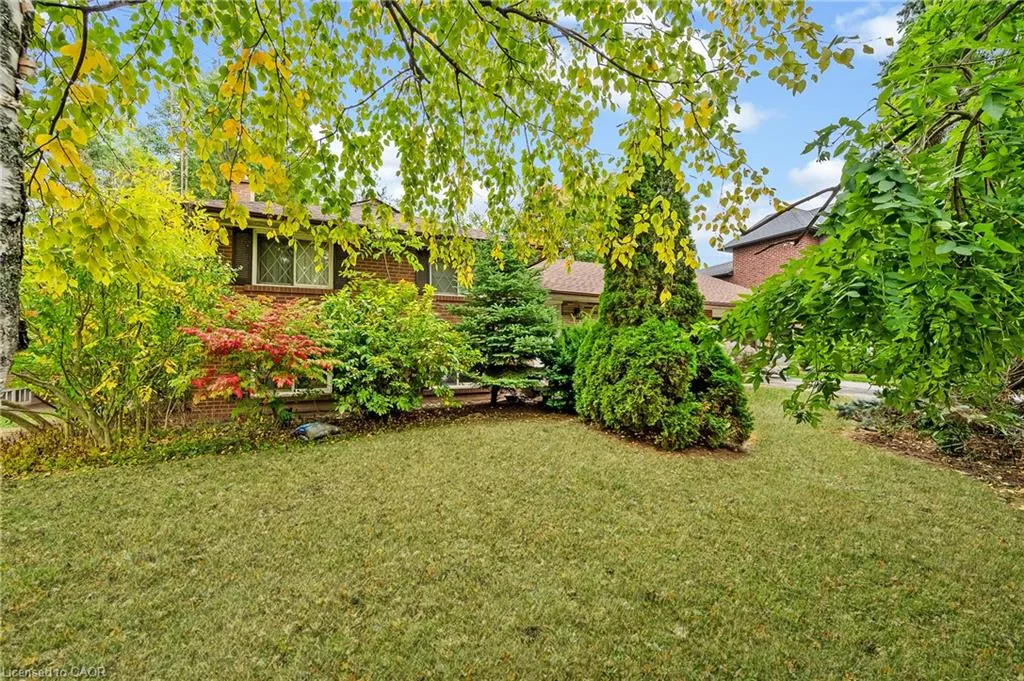 1342 Sedgewick Crescent