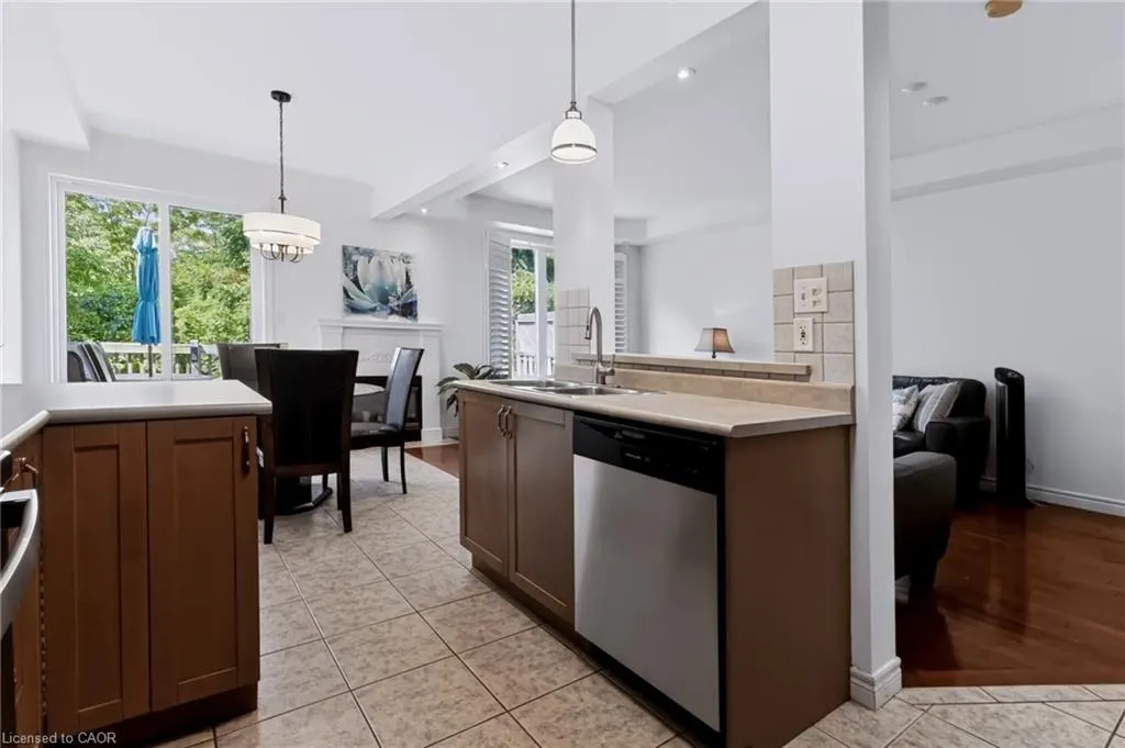 5151 Upper Middle Road #11