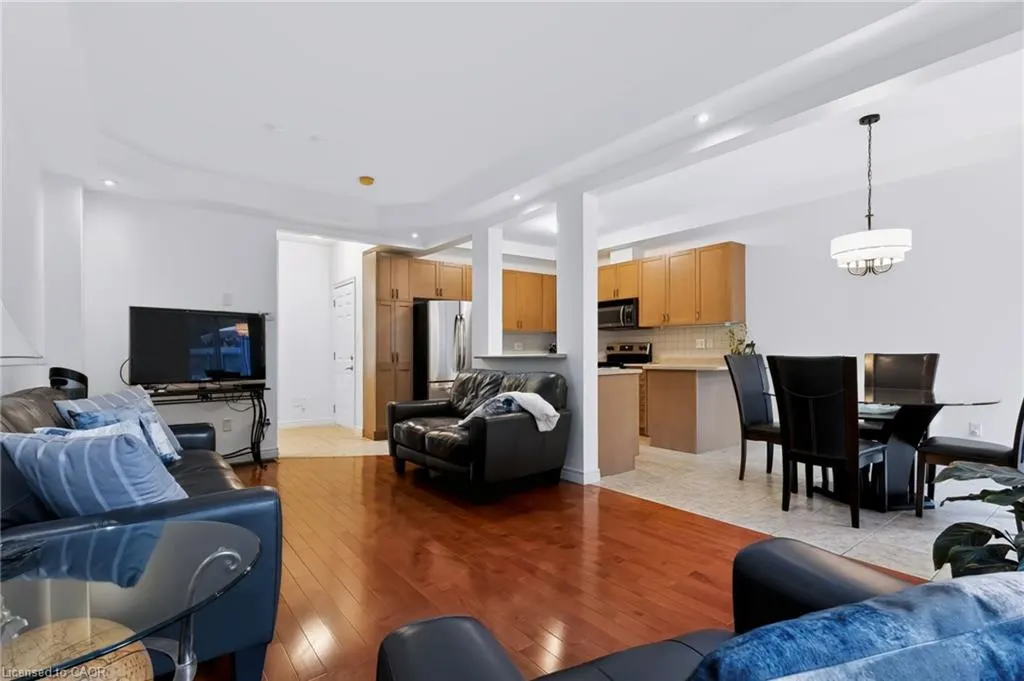 5151 Upper Middle Road #11