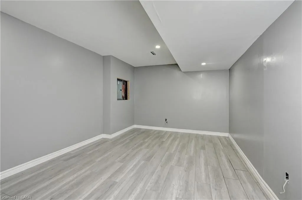 103 Blackbird Circle