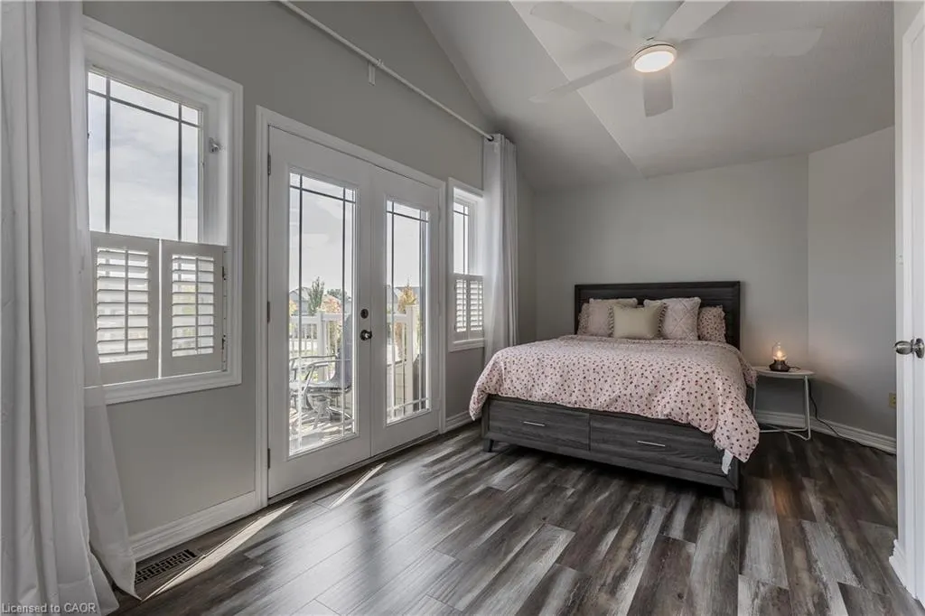 32 Great Oak Trail