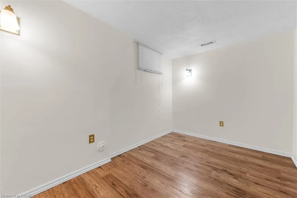 261 Limeridge Road W