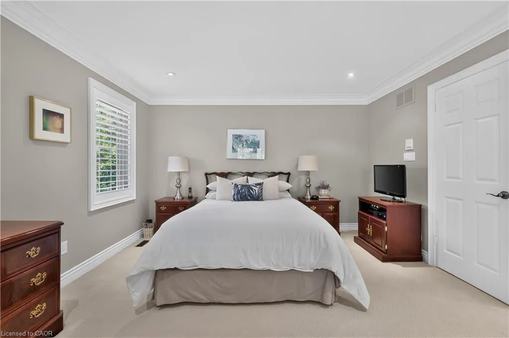 3453 Sawmill Valley Drive