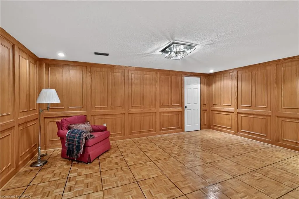 3453 Sawmill Valley Drive
