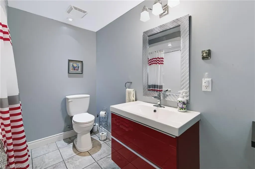 244 Dundas Street W #22