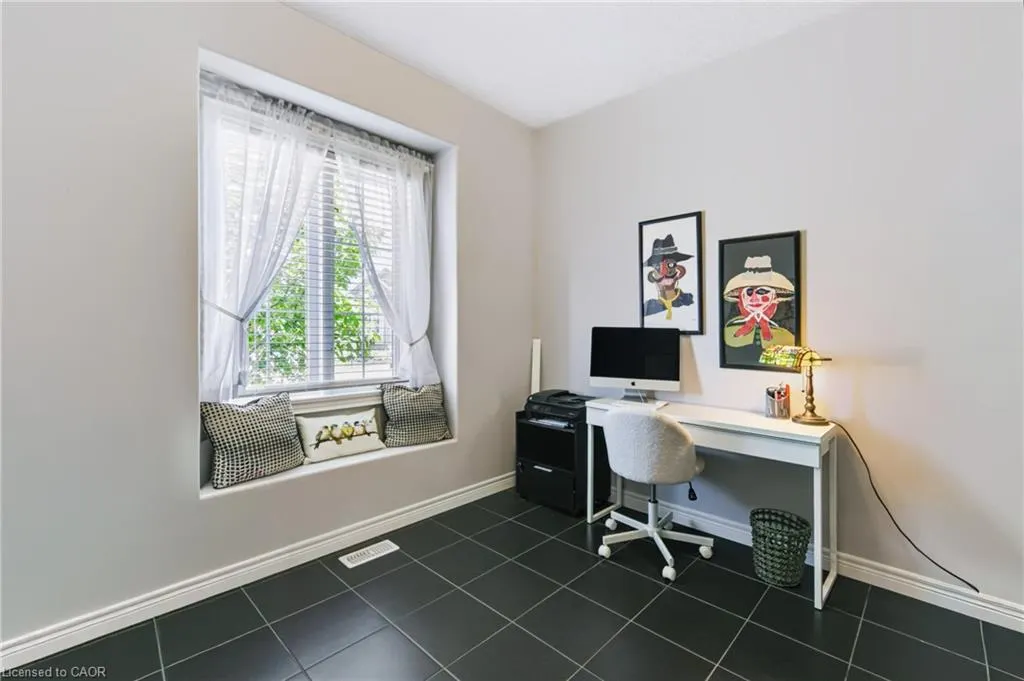 244 Dundas Street W #22