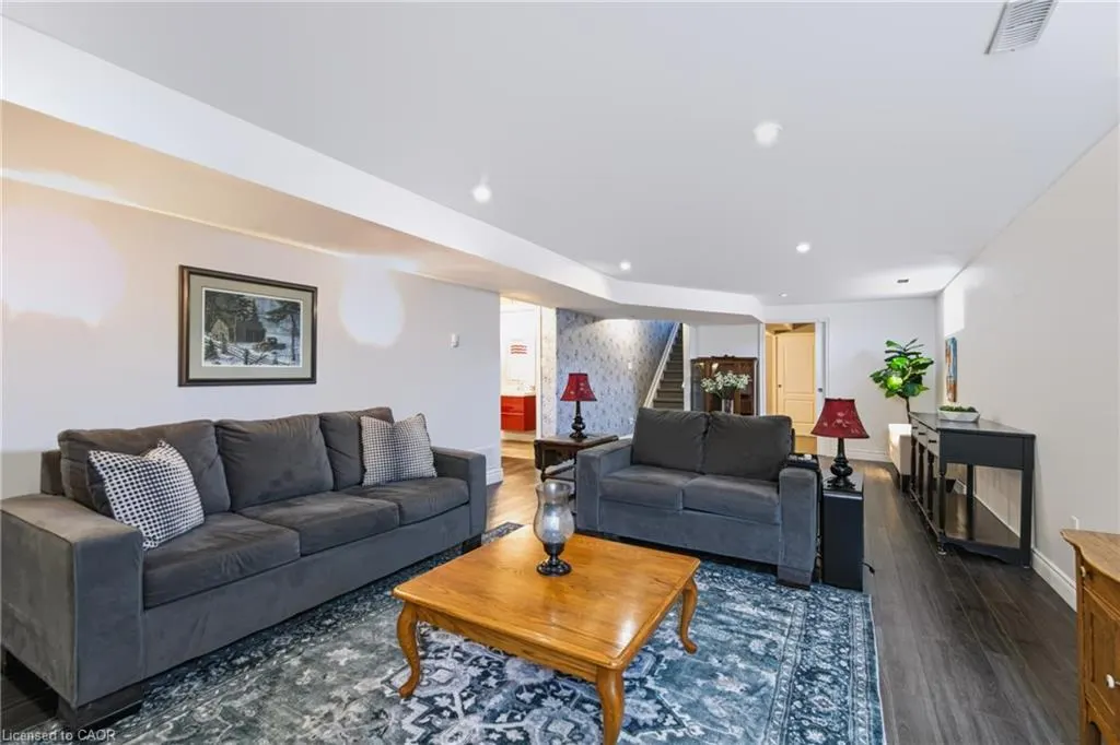244 Dundas Street W #22