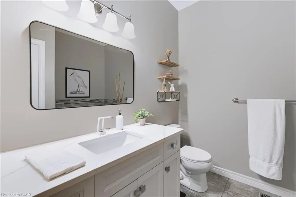 244 Dundas Street W #22