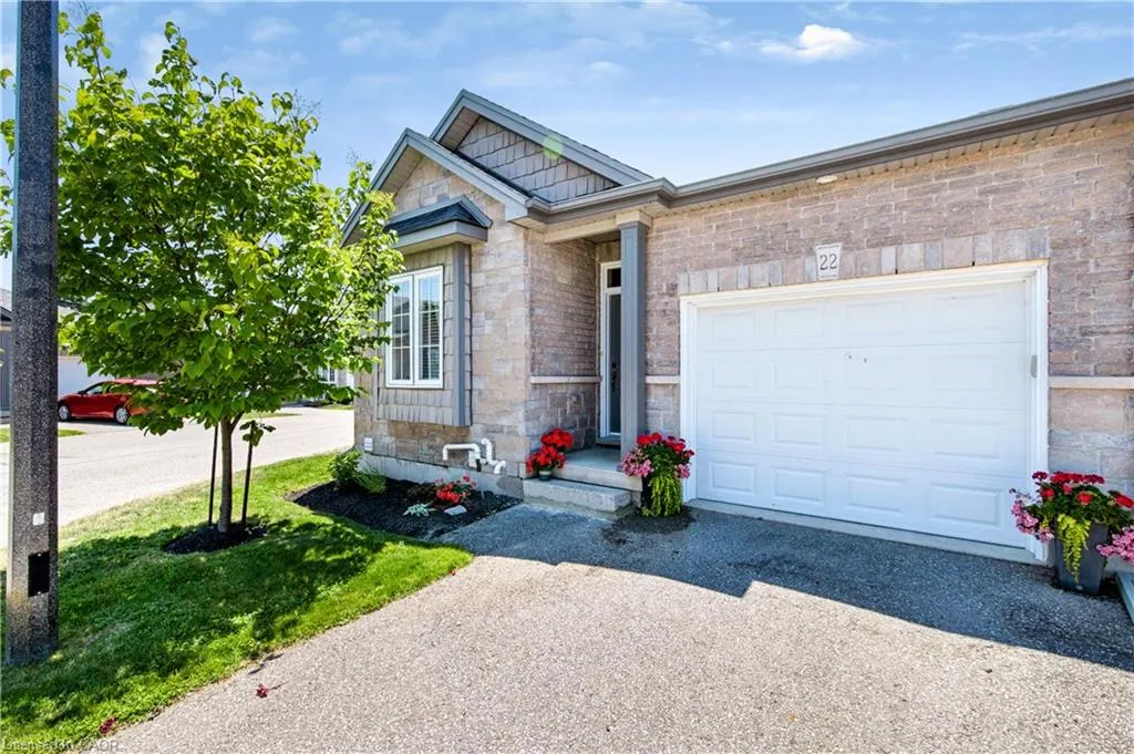244 Dundas Street W #22