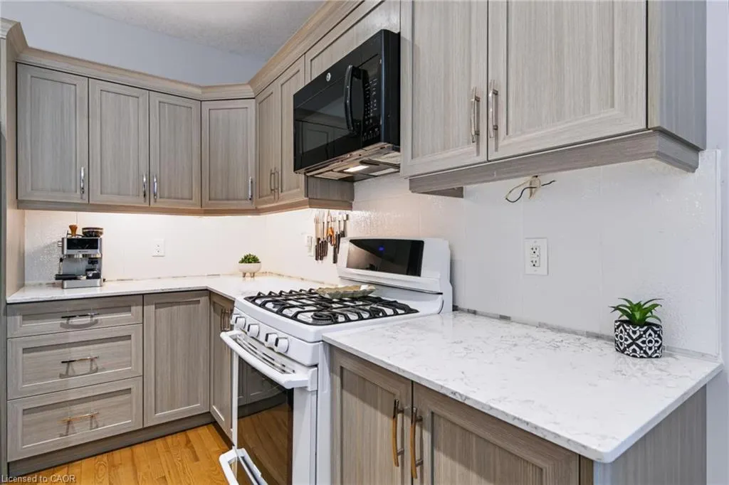 244 Dundas Street W #22