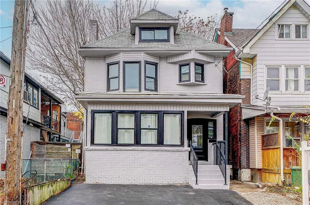 9 Gibson Avenue