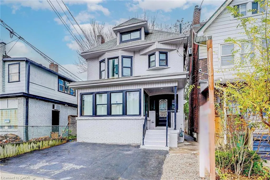 9 Gibson Avenue